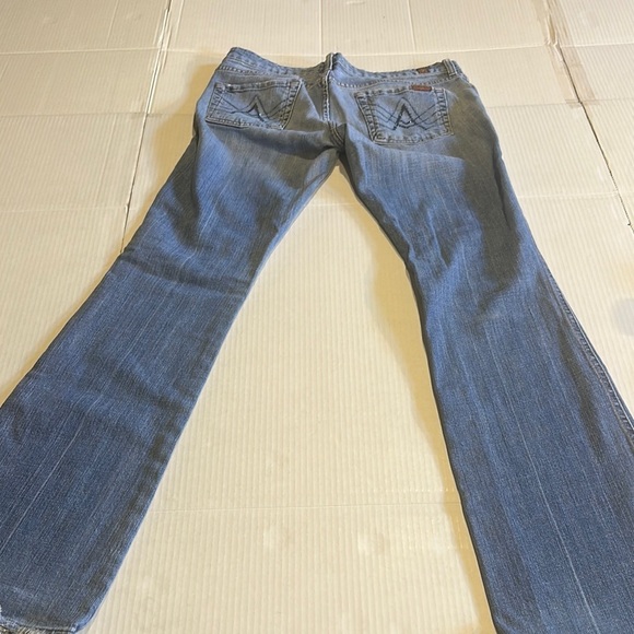 7FAM ‘A’ pocket Blue Flared Jeans w glittery back pockets zipper front size 30 - Picture 9 of 14